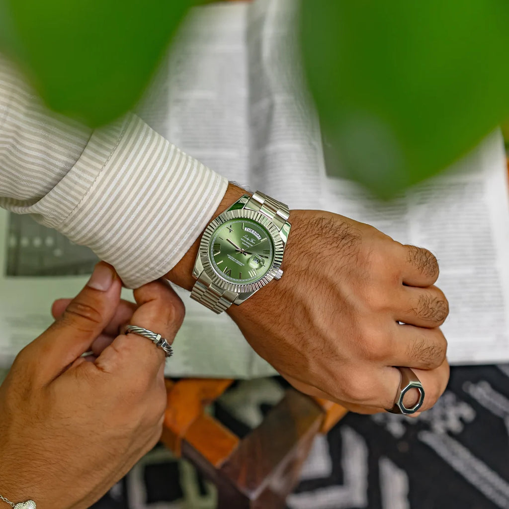 THE DAILYDATE®